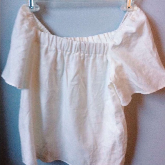 A Zara kids button off the shoulder blouse! :) - Picture 2 of 2